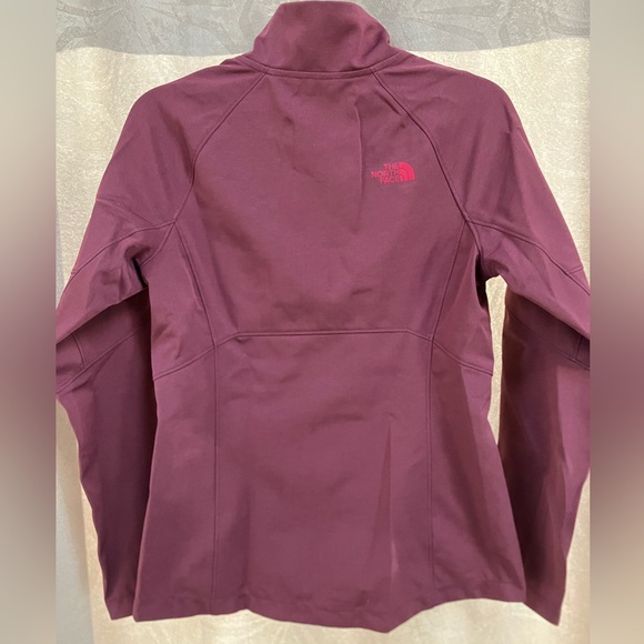 The North Face Women’s Apex Jacket - Picture 3 of 7